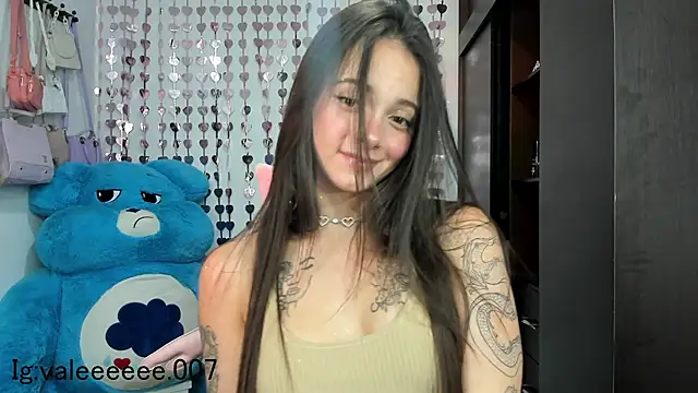 lucyy tay online show from December 2024 10:20:02 PM