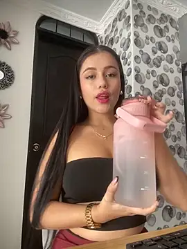 AbbyMillerrr online show from September 2025 04:43:01 PM