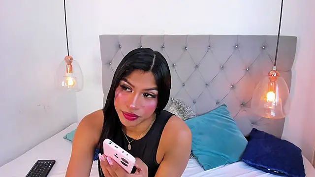 KimberlyCutee online show from April 2026 08:17:02 PM