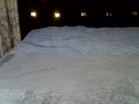 Its tyra online show from October 2025 05:34:02 PM