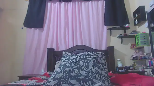 Karina Molina online show from December 2024 07:18:01 PM