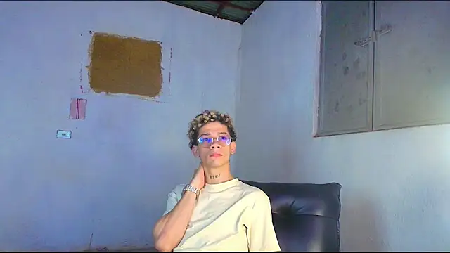 mateodeamjo online show from January 2026 01:32:01 AM