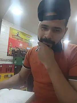 Snapshot of Joselatino23 chatting on June 2026 03:22:01 AM Joselatino23 online show from June 2026 03:22:01 AM