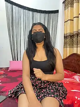 Snapshot of Angel_Zaara chatting on January 2025 04:20:01 PM Angel Zaara online show from January 2025 04:20:01 PM