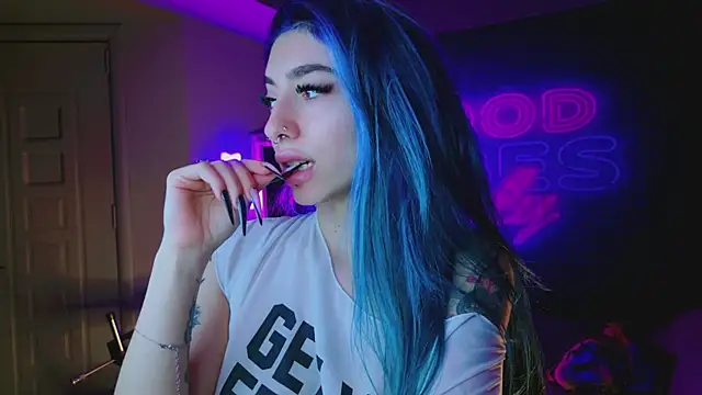 AriaVoss online show from January 2025 08:45:02 PM