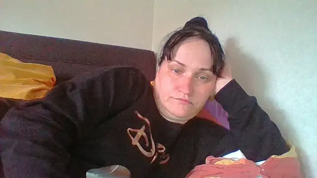  squirty cum lady  online show from June 2026 06:01:01 PM