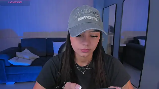 AllyJensen online show from December 2025 10:22:02 AM