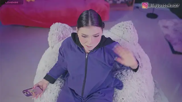 sensualkattt online show from November 2025 01:23:02 PM