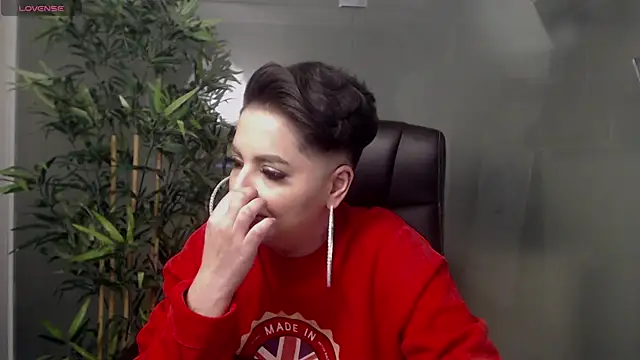 BustyAllyy online show from February 2025 10:47:01 PM