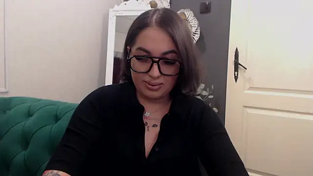 Snapshot of BustyAllyy chatting on April 2026 04:12:02 PM BustyAllyy online show from April 2026 04:12:02 PM