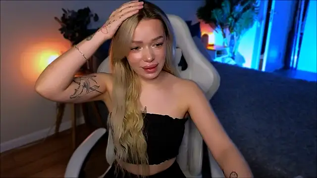 Lily Yin online show from March 2026 05:42:01 AM