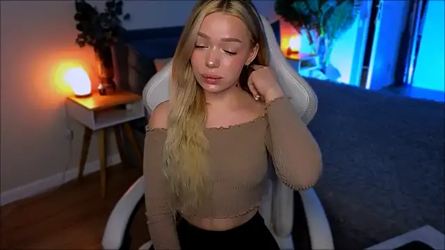 Lily Yin online show from April 2026 05:45:02 AM