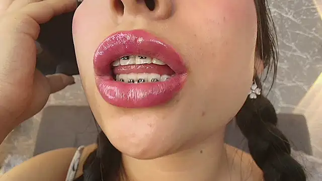 mia roux13 online show from March 2025 01:11:01 AM