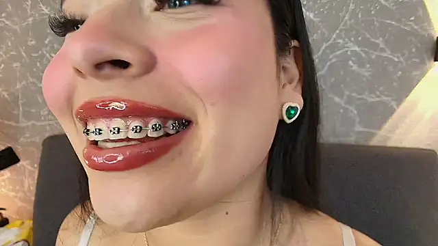 mia roux13 online show from March 2025 10:38:02 PM