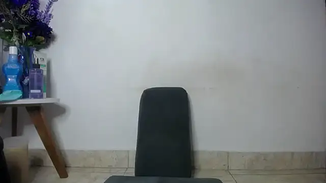 Eros Smit online show from December 2025 06:02:01 PM