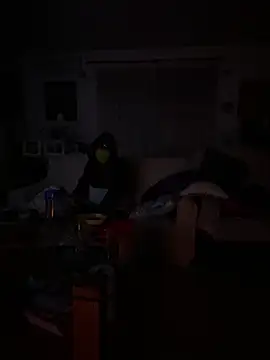 Kamaleonix online show from March 2025 09:34:01 PM