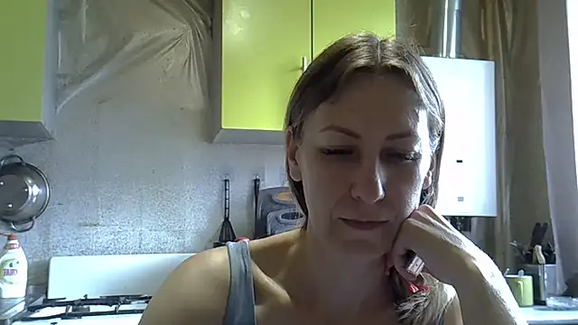 Snapshot of AshleyXHoney chatting on May 2026 07:50:01 AM AshleyXHoney online show from May 2026 07:50:01 AM