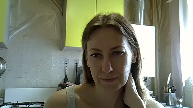 Snapshot of AshleyXHoney chatting on June 2026 06:59:01 AM AshleyXHoney online show from June 2026 06:59:01 AM