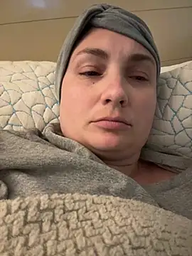 MilfyMrsRobinson online show from May 2026 12:41:02 AM
