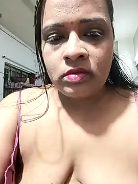 Snapshot of Love_Jenny chatting on January 2025 02:19:02 PM Love Jenny online show from January 2025 02:19:02 PM