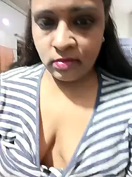 Snapshot of Love_Jenny chatting on January 2025 02:33:02 PM Love Jenny online show from January 2025 02:33:02 PM