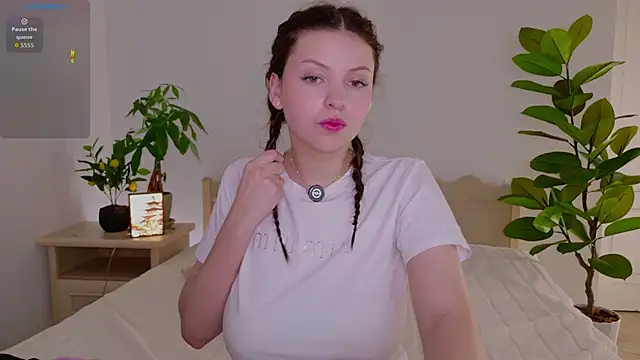 pusichka online show from December 2025 10:46:02 AM