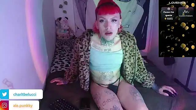 Snapshot of charlotbelucci_ chatting on May 2026 10:26:01 PM charlotbelucci online show from May 2026 10:26:01 PM