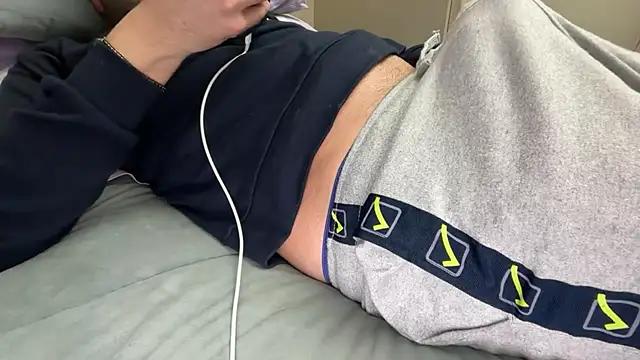 NeglectedExtent77 online show from January 2026 12:36:02 AM