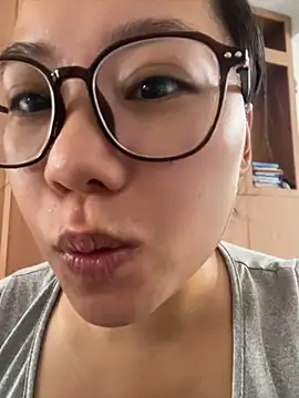 Snapshot of Eliza-E chatting on July 2026 01:16:01 AM Eliza-E online show from July 2026 01:16:01 AM