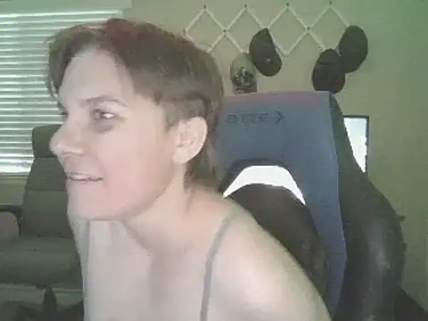 Snapshot of KaliSnow199623 chatting on January 2025 01:18:02 AM KaliSnow199623 online show from January 2025 01:18:02 AM