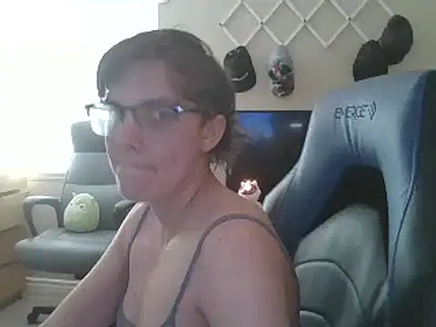 Snapshot of KaliSnow199623 chatting on January 2025 10:41:01 PM KaliSnow199623 online show from January 2025 10:41:01 PM