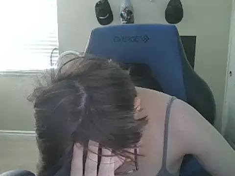 Snapshot of KaliSnow199623 chatting on February 2025 09:34:02 PM KaliSnow199623 online show from February 2025 09:34:02 PM