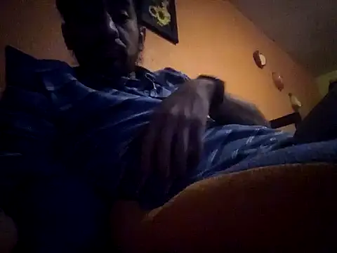 Snapshot of Angel_Coronel chatting on December 2024 07:39:02 AM Angel Coronel online show from December 2024 07:39:02 AM
