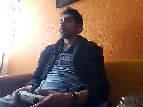 Snapshot of Angel_Coronel chatting on December 2024 08:55:01 PM Angel Coronel online show from December 2024 08:55:01 PM