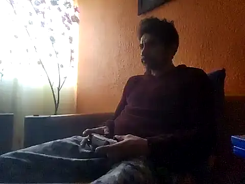 Snapshot of Angel_Coronel chatting on January 2025 10:34:01 PM Angel Coronel online show from January 2025 10:34:01 PM