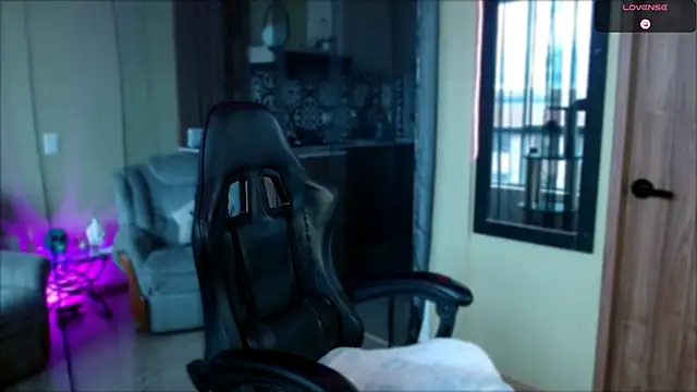 tevenwhiite online show from January 2026 06:35:01 PM