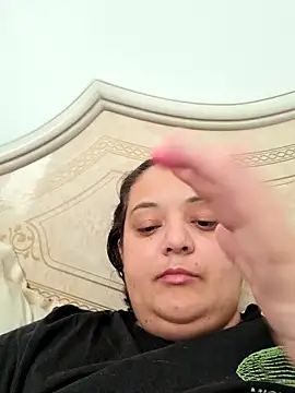 Snapshot of sarahhh1987 chatting on October 2025 06:15:02 AM sarahhh1987 online show from October 2025 06:15:02 AM