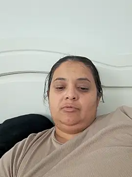 Snapshot of sarahhh1987 chatting on November 2025 09:08:02 AM sarahhh1987 online show from November 2025 09:08:02 AM