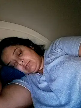 Snapshot of sarahhh1987 chatting on November 2025 08:53:01 PM sarahhh1987 online show from November 2025 08:53:01 PM