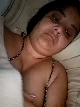 Snapshot of sarahhh1987 chatting on November 2025 05:46:02 AM sarahhh1987 online show from November 2025 05:46:02 AM