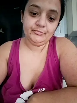 Snapshot of sarahhh1987 chatting on November 2025 07:41:02 AM sarahhh1987 online show from November 2025 07:41:02 AM