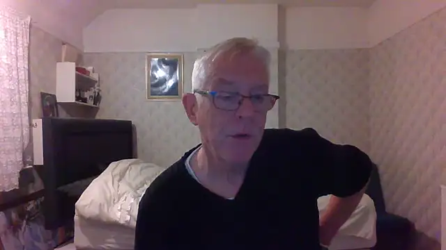 Snapshot of shaun63m chatting on October 2025 01:30:01 AM shaun63m online show from October 2025 01:30:01 AM