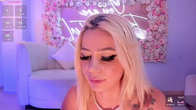 HannaConnor  online show from January 2025 02:35:01 AM