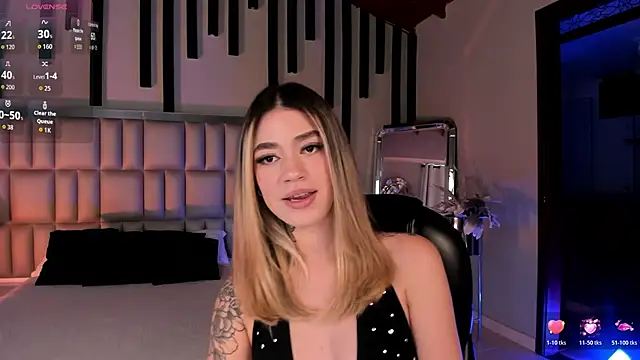 ViolettHansson online show from February 2026 06:30:01 PM