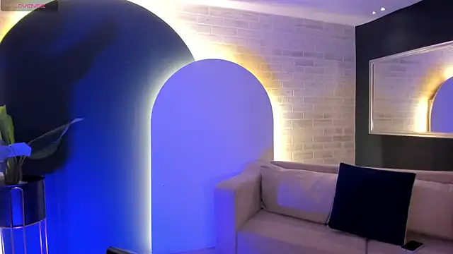 ViolettHansson online show from April 2026 09:15:01 AM