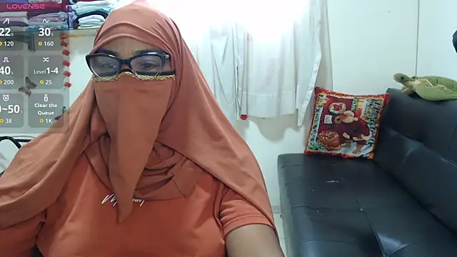 Aaliyah brown online show from September 2025 07:48:01 PM