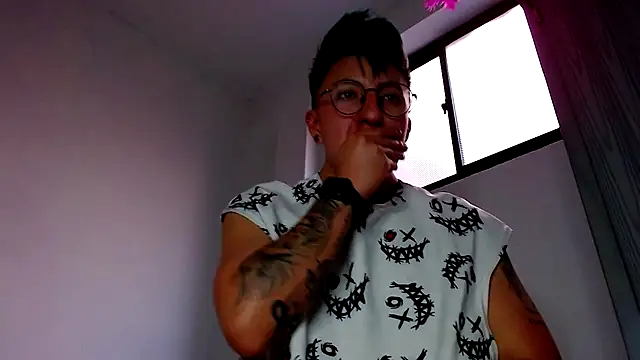 Sexyboy 666 online show from October 2025 02:09:01 PM