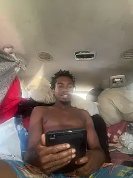 SlimeCrownzOut5 online show from December 2024 04:43:01 PM