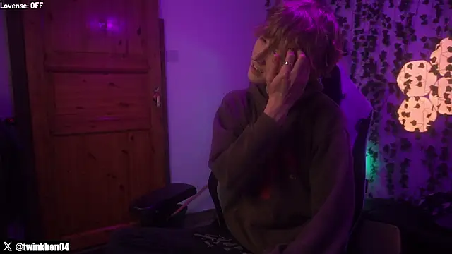 twinkben online show from February 2026 03:44:01 AM