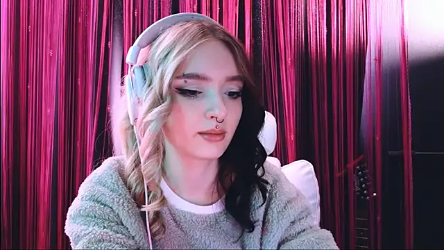 Avi Nile online show from March 2025 05:49:02 AM